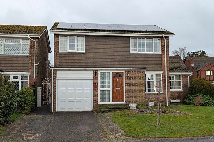 4 Bedroom Detached House For Sale In Lynden Close, Fareham, PO14
