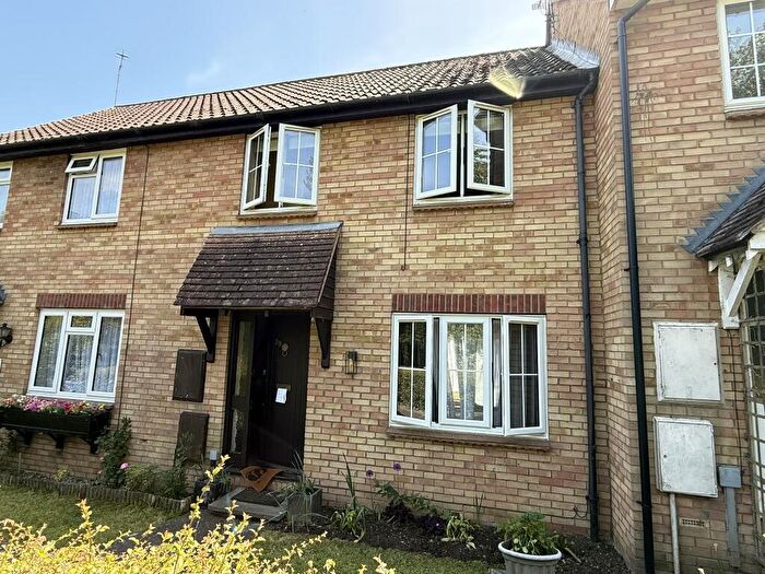 3 Bedroom Terraced House To Rent In Hester Place, Burnham-on-crouch, Essex, CM0
