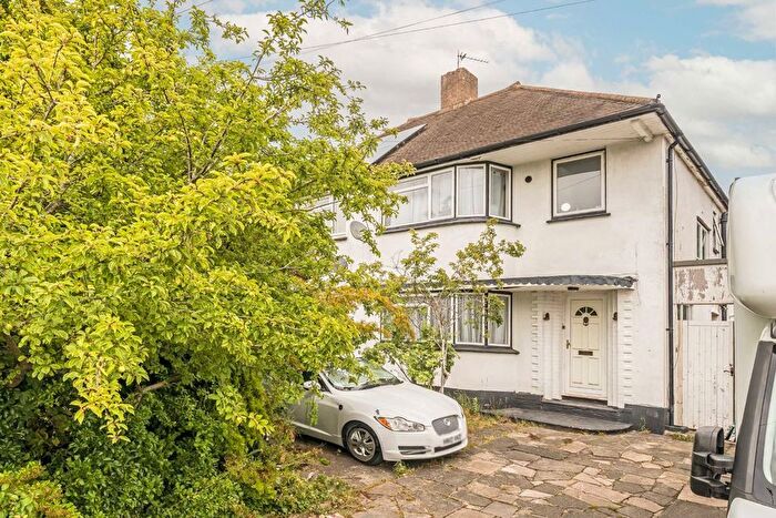 3 Bedroom Property To Rent In Barnfield, New Malden, KT3