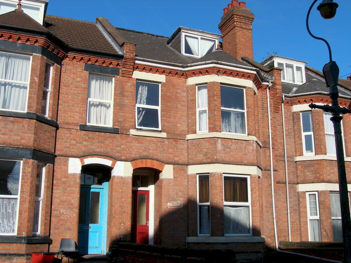 7 Bedroom Terraced House To Rent In Claremont Road, Leamington Spa, CV31