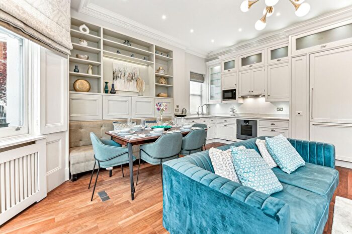 3 Bedroom Flat To Rent In Onslow Gardens, South Kensington, SW7