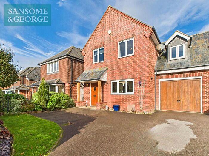 4 Bedroom Semi Detached House To Rent In West End Road, Mortimer Common, Reading, Berkshire, RG7