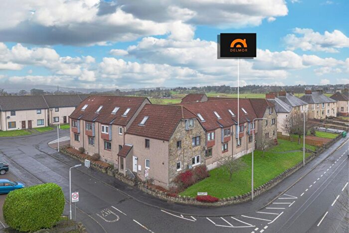2 Bedroom Town House For Sale In Robert Smith Court, Lumphinnans, Cowdenbeath, KY4