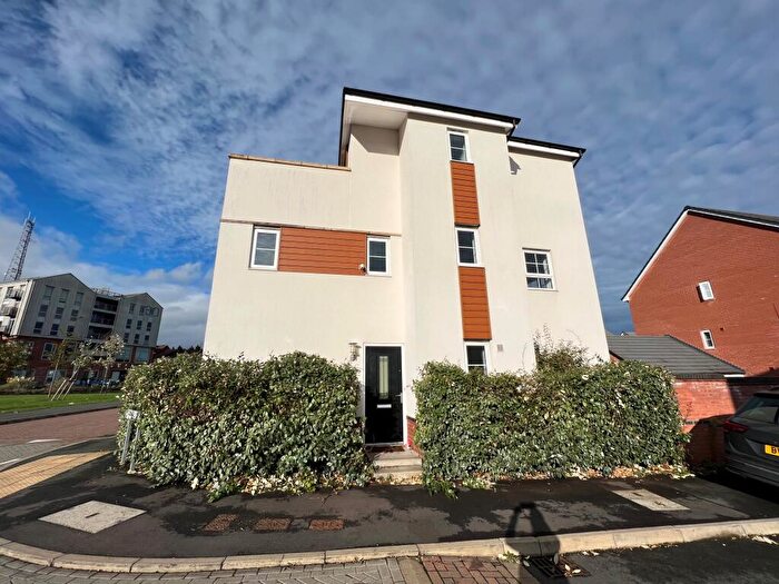 3 Bedroom House To Rent In Canal View, CV1