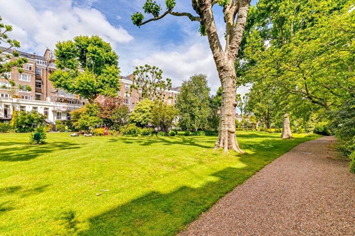 2 Bedroom Flat For Sale In Randolph Crescent, Maida Vale, London, W9