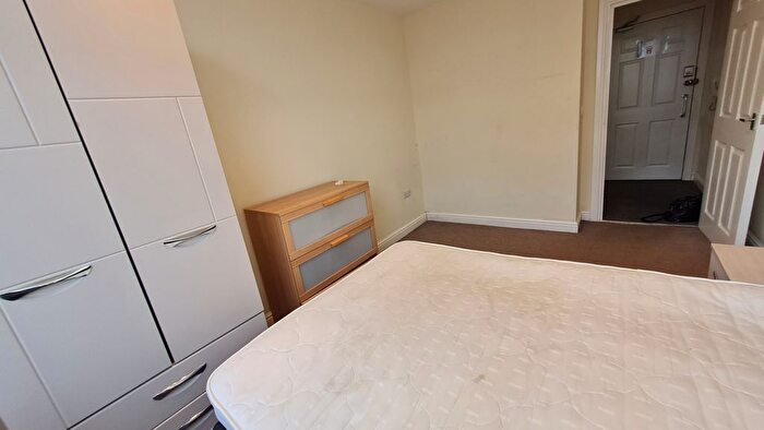 1 Bedroom Flat To Rent In Headlands Lane, Pontefract, Pontefract, WF8