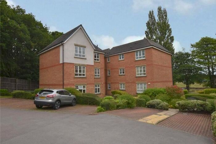 3 Bedroom Flat To Rent In Chandlers Wharf, Rodley, LS13