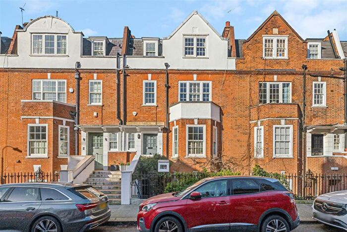 7 Bedroom Property For Sale In Gunterstone Road, London, W14