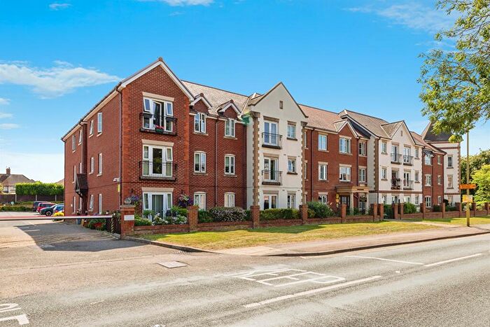 2 Bedroom Flat For Sale In Royston Road, Baldock, SG7