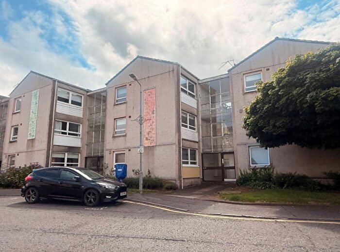 1 Bedroom Flat To Rent In Kittoch Street, Glasgow, G74