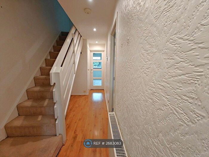 3 Bedroom Terraced House To Rent In Wimborne Close, Worcester Park, KT4