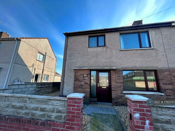3 Bedroom Semi-Detached House To Rent In Fairway, Port Talbot, SA12