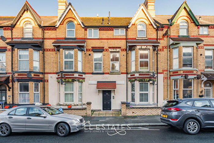 2 Bedroom Flat To Rent In John Street, Rhyl, LL18