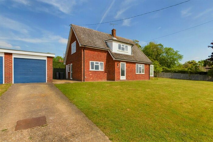 3 Bedroom Chalet To Rent In Mill Lane, Bury St. Edmunds, IP31