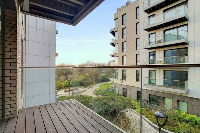 1 Bedroom Apartment To Rent In Devan Grove London, N4