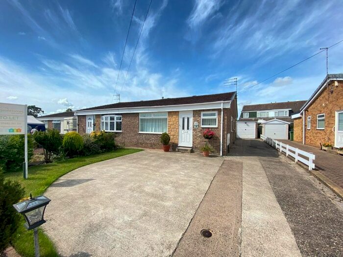 2 Bedroom Bungalow To Rent In St. Lawrence Avenue, Cottingham, HU16