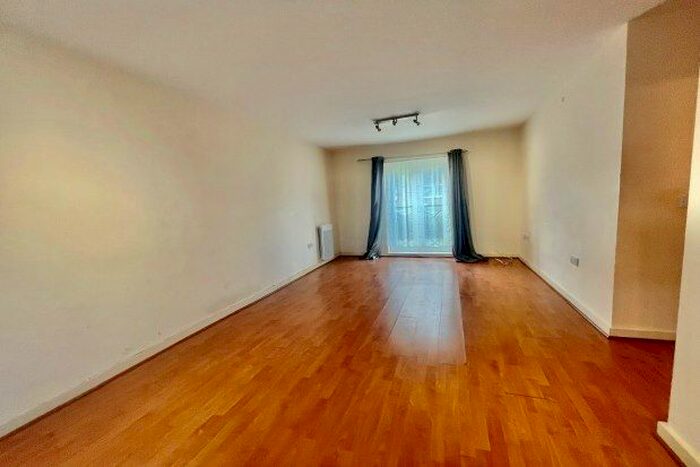 2 Bedroom Flat To Rent In Miles Drive, London, SE28