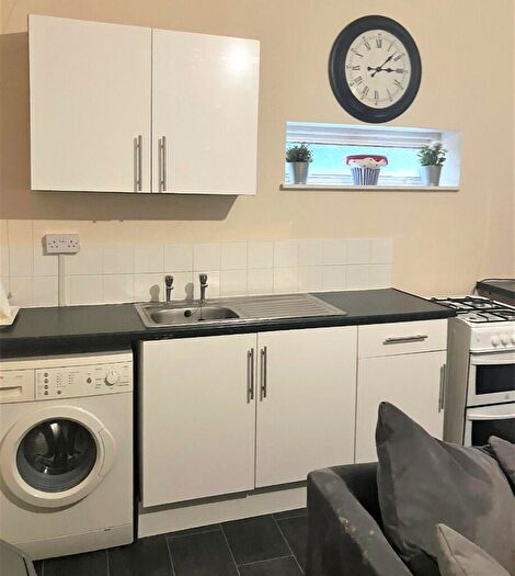 1 Bedroom Flat To Rent In Gordon Road, Cardiff(City), CF24