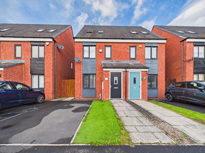 3 Bedroom Semi-Detached House For Sale In St. Aloysius View, Hebburn, Tyne And Wear, NE31
