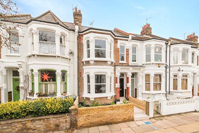 4 Bedroom Terraced House For Sale In Mortimer Road, Kensal Rise, NW10