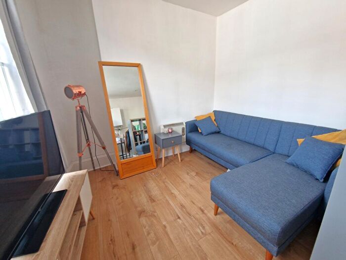 1 Bedroom Flat For Sale In Iron Bridge, Exeter, EX4