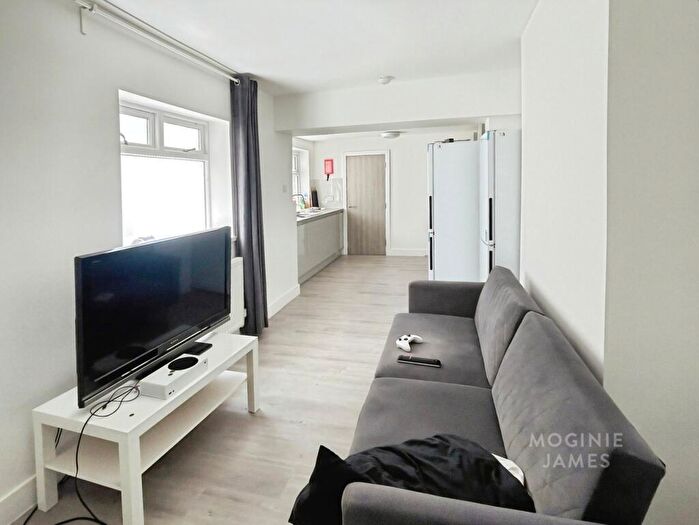 5 Bedroom Terraced House To Rent In Bertram Street, Cardiff, CF24