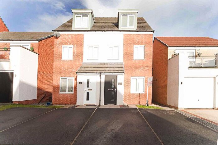 3 Bedroom Semi-Detached House For Sale In Celandine Gardens, Hartlepool, TS26