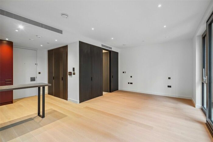 Studio To Rent In Viaduct Gardens, London, SW11