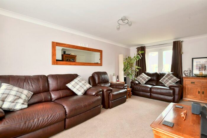 3 Bedroom End Of Terrace House For Sale In Four Acres, East Malling, West Malling, Kent, ME19
