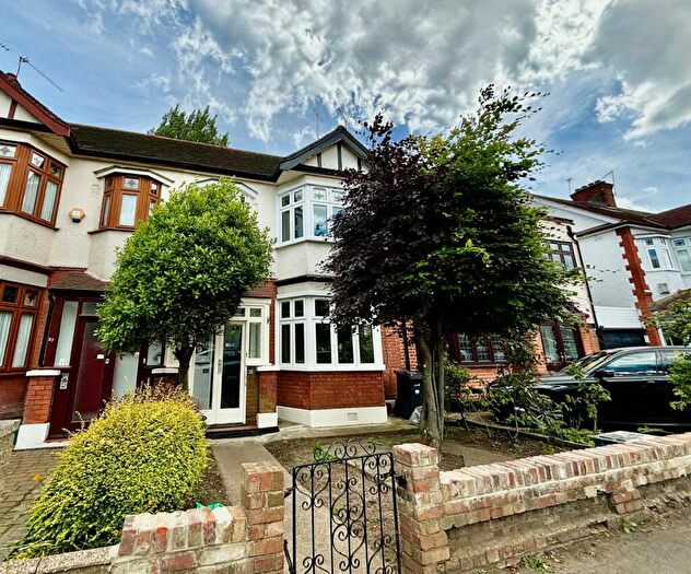 3 Bedroom House To Rent In Elmcroft Avenue, Wanstead, E11