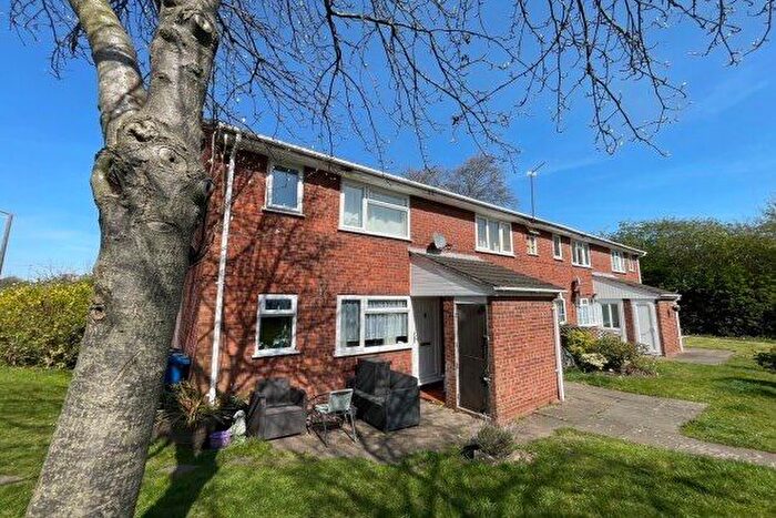 1 Bedroom Flat To Rent In Maybank Close, Lichfield, WS14