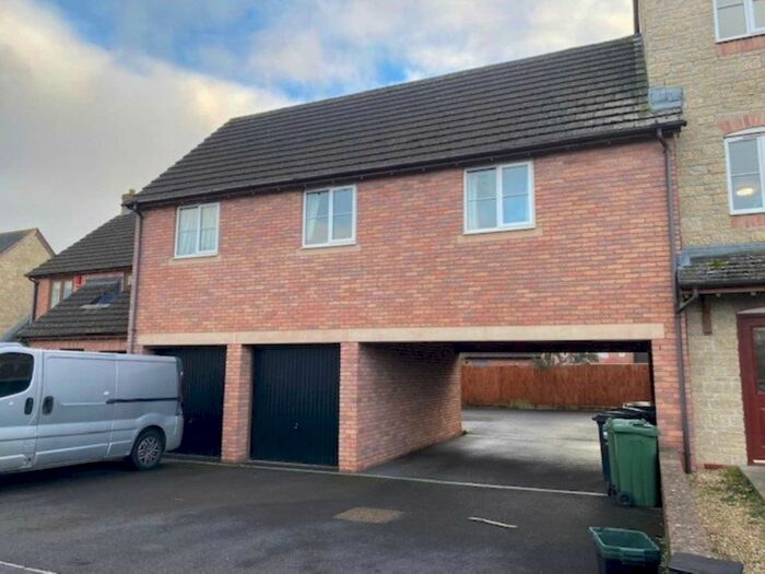 2 Bedroom Garage / Parking To Rent In Market Avenue, Weston-Super-Mare, BS22