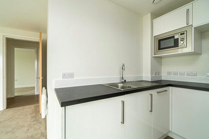 1 Bedroom Apartment To Rent In Collingdon Street, Luton, LU1