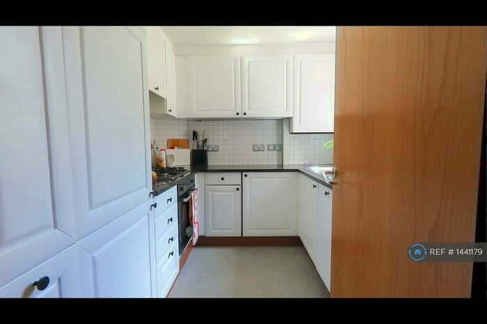 1 Bedroom Flat To Rent In Saffron Hill, London, EC1N