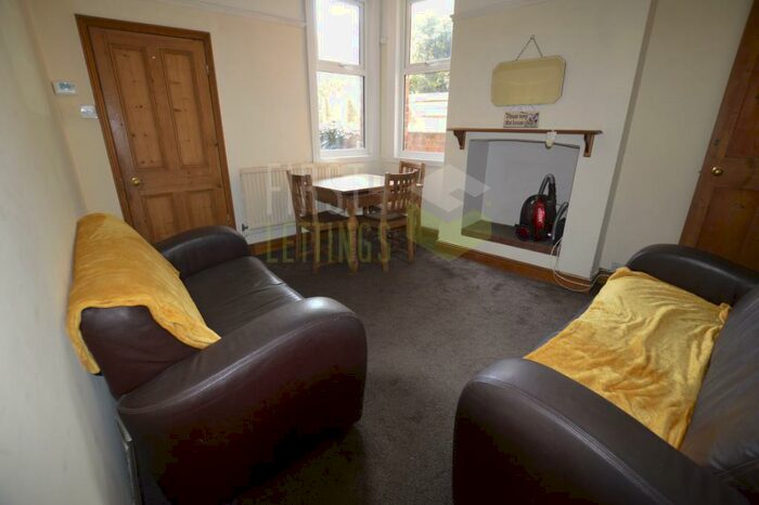 3 Bedroom Terraced House To Rent In St. Leonards Road, Leicester, LE2