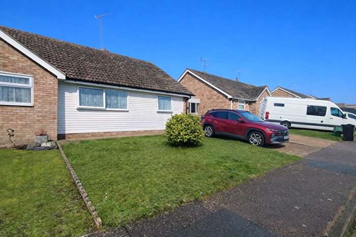 2 Bedroom Semi-Detached Bungalow To Rent In Butchers Lane, Walton-on-the-Naze, CO14