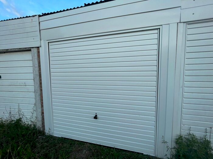 Garage / Parking To Rent In London Road, Portsmouth, PO2