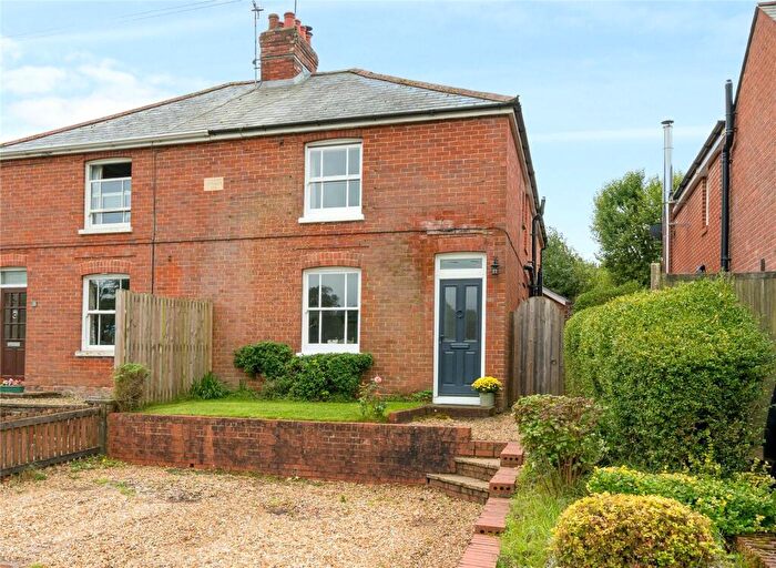 3 Bedroom Semi-Detached House For Sale In Petersfield Road, Ropley, Alresford, SO24