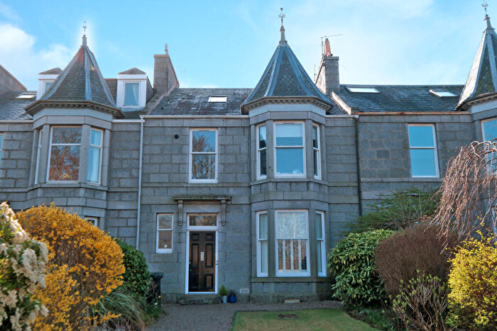 2 Bedroom Flat For Sale In Great Western Road, Aberdeen, AB10