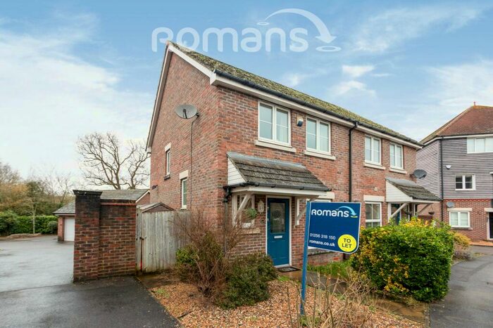 2 Bedroom Semi-Detached House To Rent In Richards Field, RG24