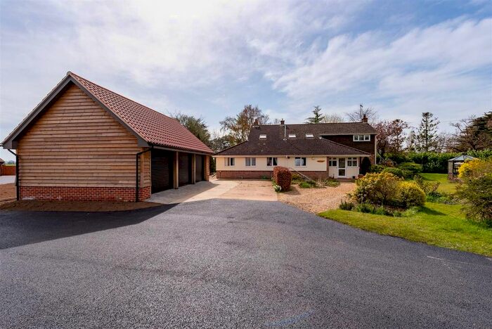 4 Bedroom Property To Rent In Mill Farm, Hadleigh Road, Elmsett, IP7