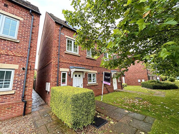 3 Bedroom Semi-Detached House To Rent In Rowan Court, Selby, YO8