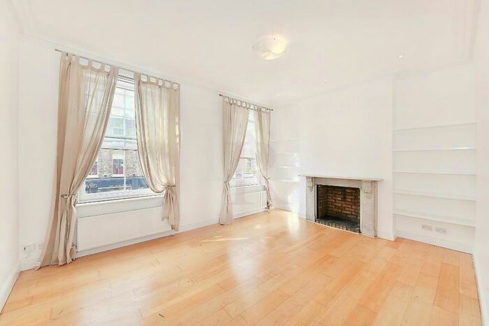 3 Bedroom Maisonette To Rent In Upper Street, London, N1