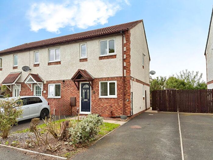 2 Bedroom End Of Terrace House For Sale In Ashman Close, Carlisle, CA2