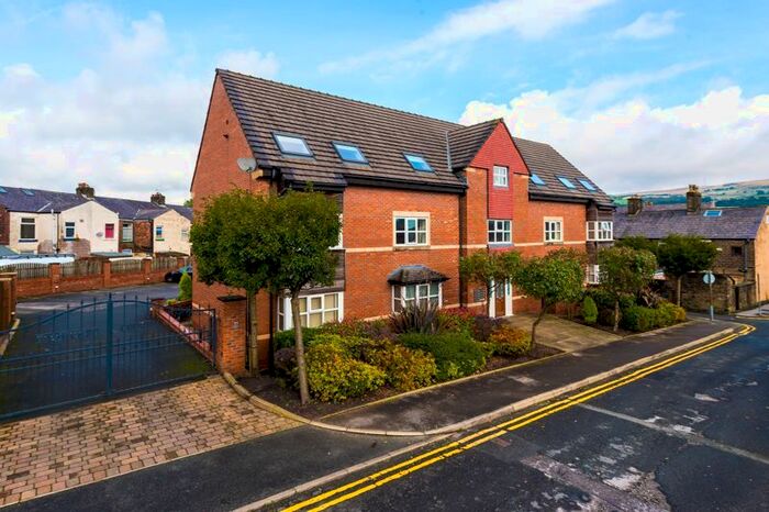 2 Bedroom Flat To Rent In Marsh Street, Horwich, Bolton, BL6