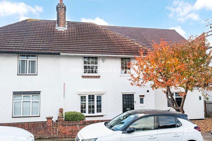3 Bedroom Terraced House For Sale In Claremont Avenue, Motspur Park, KT3