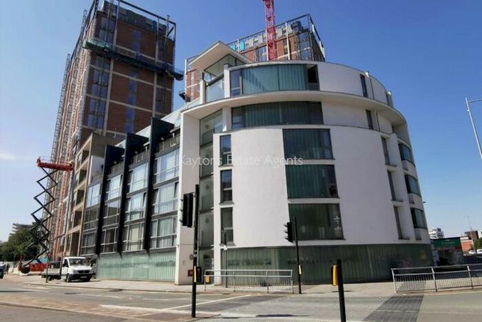 2 Bedroom Flat To Rent In Transport House, The Crescent, Salford, M5