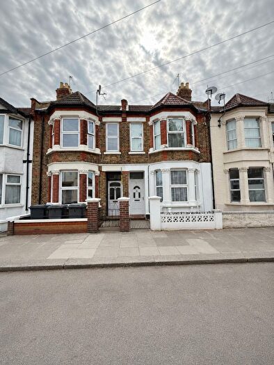 1 Bedroom Maisonette To Rent In Priory Avenue, Wembley, Middlesex, HA0