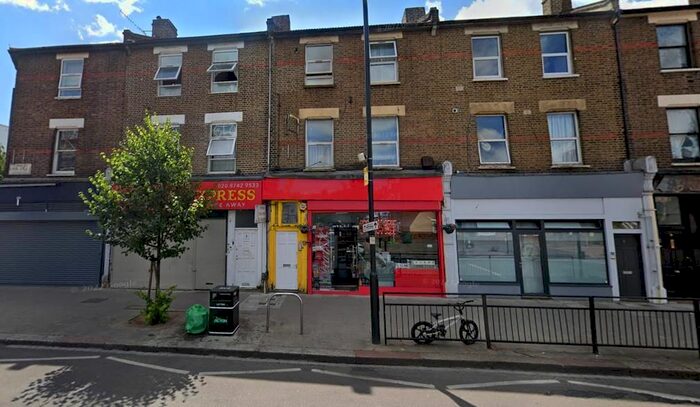 2 Bedroom Flat To Rent In East Vale, The Vale, W3