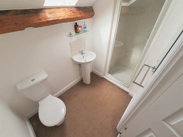 17 Bedroom Private Halls To Rent In Royal Terrace, Barrack Road, Northampton, NN1